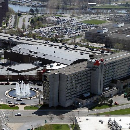 Ramada By Wyndham Buffalo Downtown Exterior foto