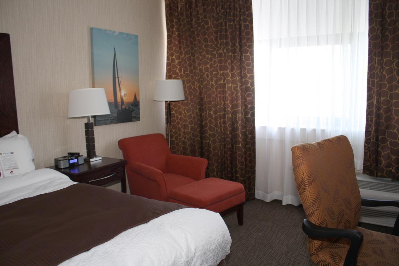 Ramada By Wyndham Buffalo Downtown Exterior foto