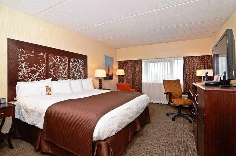 Ramada By Wyndham Buffalo Downtown Exterior foto